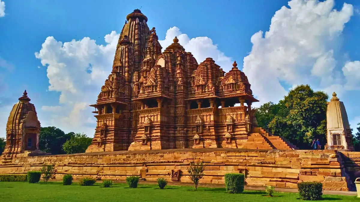 Vrindavan to Khajuraho Tour